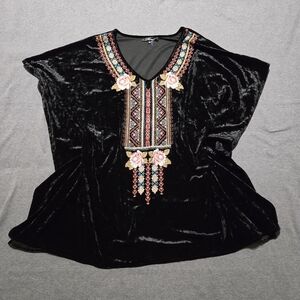 Andree by Unit Blouse Women Med Black Velvet Floral Embroidered V-Neck Top Boho